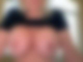 AlenaCroft's Live Sex Cam Show