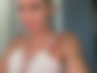 AlenaCroft's Live Sex Cam Show