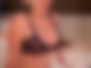 AlenaCroft's Live Sex Cam Show
