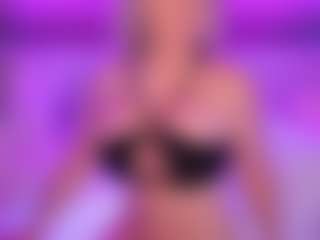 AlenaCroft's Live Sex Cam Show