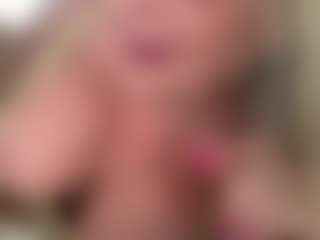 AlenaCroft's Live Sex Cam Show