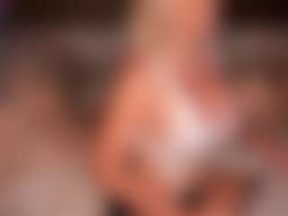 AlenaCroft's Live Sex Cam Show