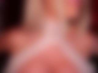 Live cam show with AlenaCroft - Gamer Pornstar on SquirtSoMuch