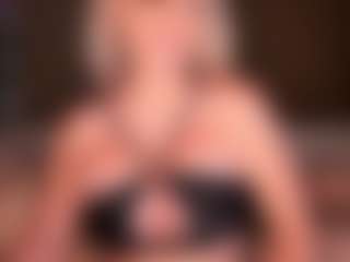 AlenaCroft's Live Sex Cam Show