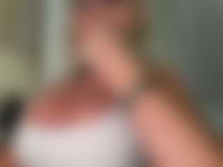 AlenaCroft's Live Sex Cam Show