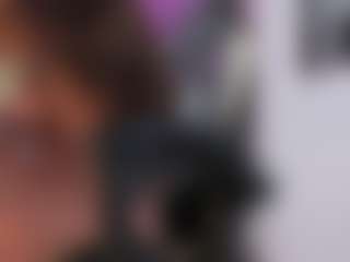 Live cam show with Karol Sweet - Muscle on Dare Cams