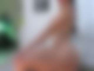 Live cam show with Karol Sweet - HD on sexylive.show
