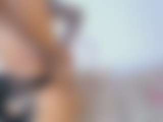Khelany's Live Sex Cam Show