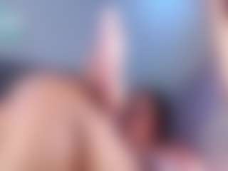 Rachel MILF webcam performer live streaming