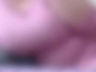 Live cam show with Misslissa - MILF on xDating