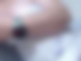 Live cam show with Misslissa - Red Hair Shaved Pussy on Camsoda