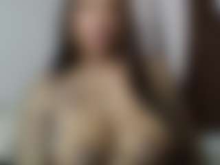 Live cam show with Tammygold - Glasses on sexytreat.net