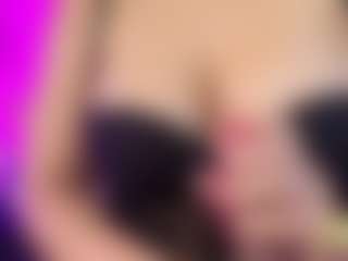 LiindaEvans's Live Sex Cam Show
