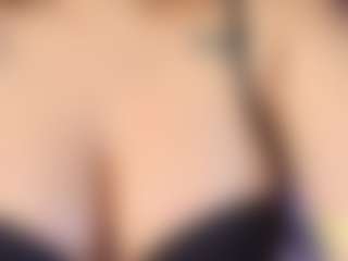 Live cam show with LiindaEvans - Erotic on hotwifechat.live