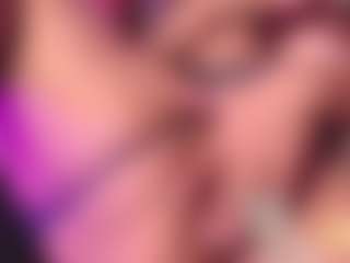 LiindaEvans's Live Sex Cam Show