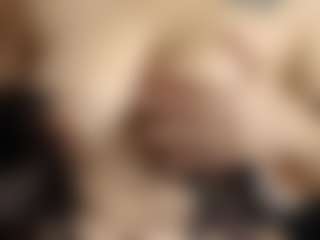 Live cam show with LiindaEvans - Wife on Cam Slut