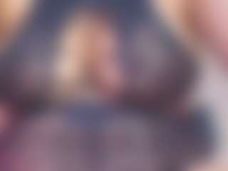 Live cam show with LiindaEvans - Erotic on Stripli.com