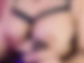 Live cam show with LiindaEvans - Mistress on Chatstar