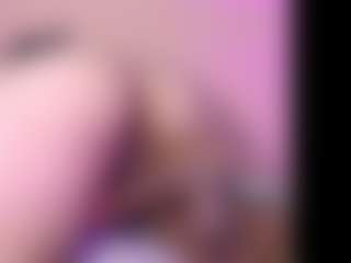 Live cam show with LiindaEvans - Milk on Camsoda