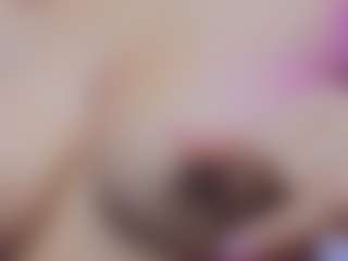 Live cam show with LiindaEvans - Wife on CamSextacy