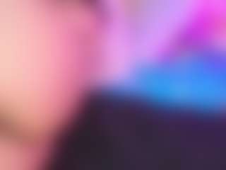 Live cam show with LiindaEvans - Wife on slutload