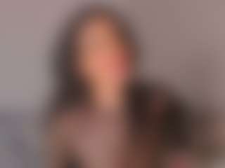 Live cam show with Makenziie - Creamy on CamSextacy