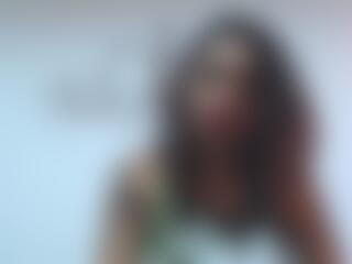 MiaQueen11022's Live Sex Cam Show