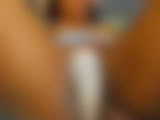 Live cam show with E L I E T T E - Black Big Ass on Lustler