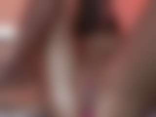 Live cam show with KirstenDanston - Shaved Pussy on Cam Slut