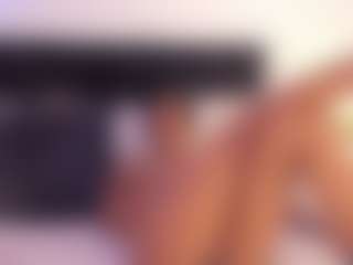 Live cam show with VanellopeEvans - Brown Hair on Camsoda