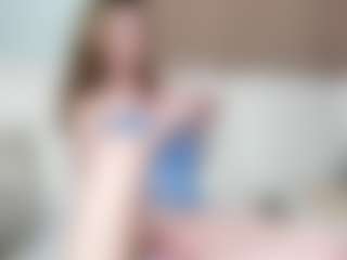 Live cam show with BustyNatascha - Busty on friskycurves.com