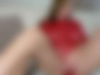 Live cam show with BustyNatascha - Curvy MILF on Camsoda