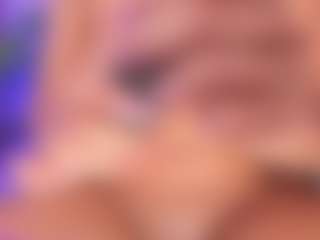Live cam show with AlaiaSweet - Oil on Camsoda