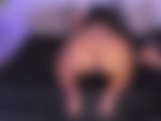 AlaiaSweet's Live Sex Cam Show