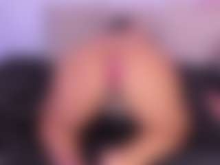 AlaiaSweet's Live Sex Cam Show