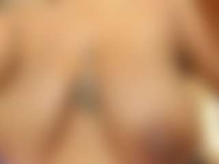 Live cam show with AlaiaSweet - Big Nipples on xxxlivecams.org