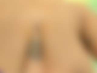 Live cam show with AlaiaSweet - Striptease MILF on thefappeningchat.com