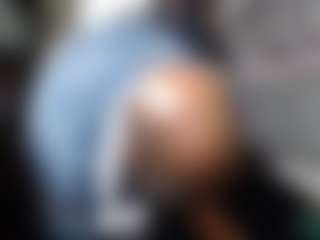 Live cam show with Chuncc64 - Living Room on AdultVida.com