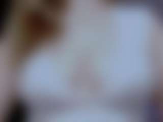 Live cam show with Eleonores - Hairy on CamClone