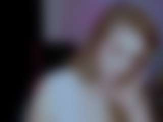 Live cam show with Eleonores - Smoke on Camming Site