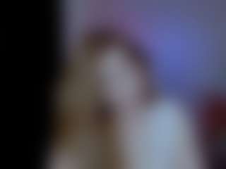 Live cam show with Eleonores - Brown Hair MILF on Camiplay Live