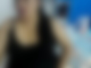 Live cam show with Mariana - Morena on Camsoda