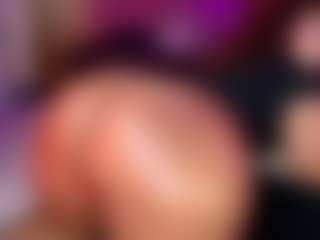 Live cam show with rihanarose - Strip Ebony on Camsoda.co | colombia