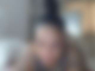 Mulatto Mamiii's Live Sex Cam Show