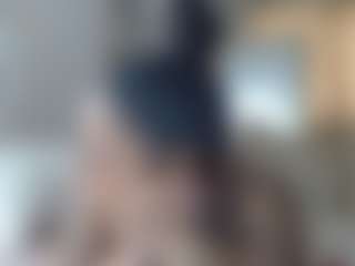 Mulatto Mamiii's Live Sex Cam Show