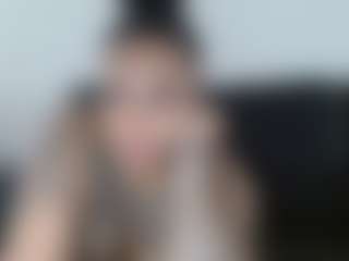 Mulatto Mamiii's Live Sex Cam Show