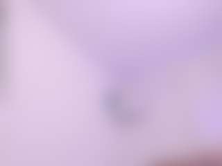 Live cam show with Chelseylewis - Skinny on AdultVida.com