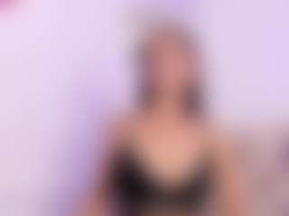 Live cam show with Chelseylewis - Sweet on AdultVida.com