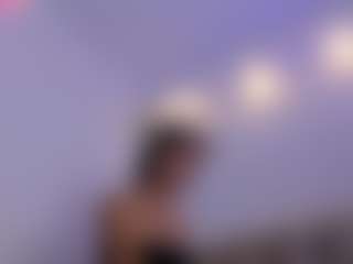 Chelseylewis MILF webcam performer live streaming
