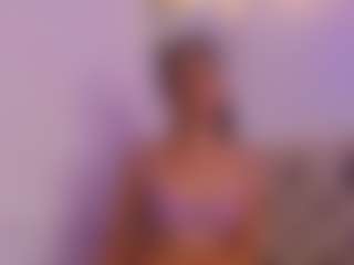 Live cam show with Chelseylewis - Sweet on xfollow cams